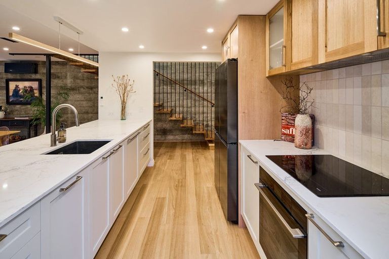Photo of property in 37 Forres Street, Seatoun, Wellington, 6022