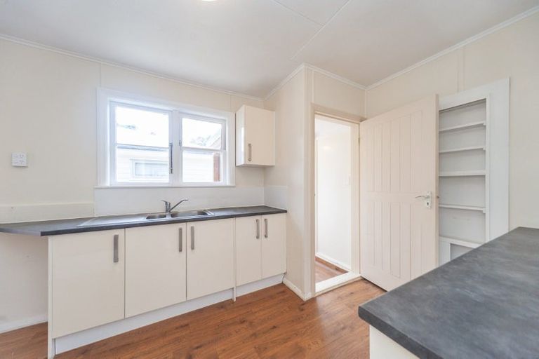 Photo of property in 34 Allington Road, Karori, Wellington, 6012