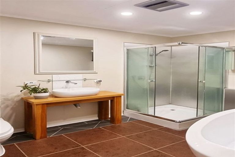 Photo of property in 68 East Street, Pukekohe, 2120