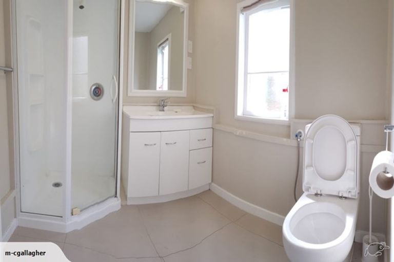 Photo of property in 8a Matama Road, Glen Eden, Auckland, 0602