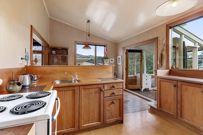 Photo of property in 5 Douro Avenue, Newtown, Wellington, 6021