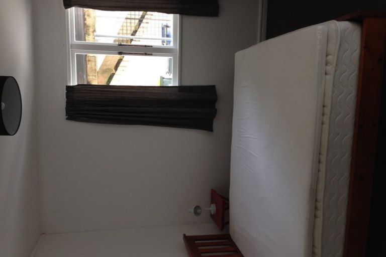 Photo of property in 9 Stottholm Road, Titirangi, Auckland, 0604