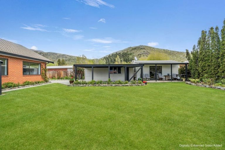 Photo of property in 7 Benmore Place, Omarama, 9412