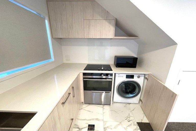 Photo of property in 2/57 Taikata Road, Te Atatu Peninsula, Auckland, 0610