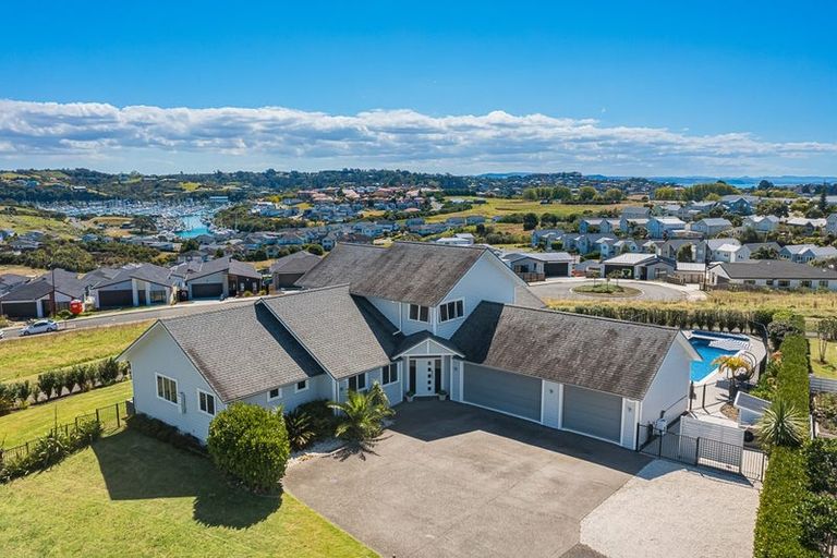 Photo of property in 16 Palm View Terrace, Gulf Harbour, Whangaparaoa, 0930