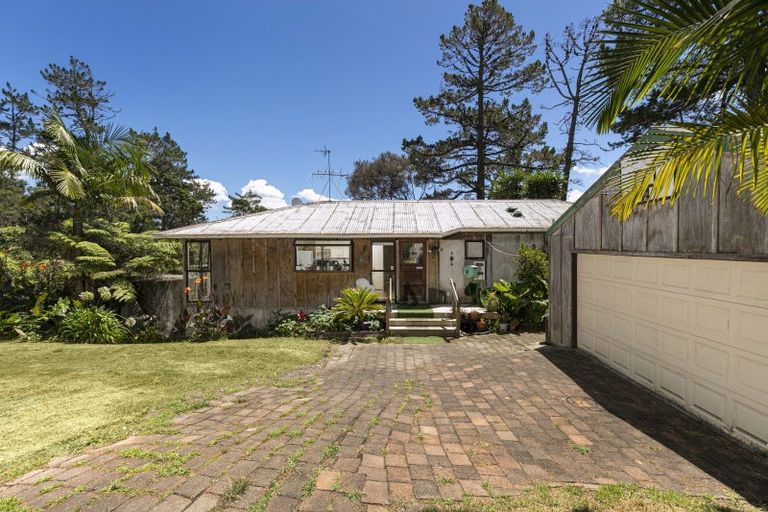 Photo of property in 114 Upper Drive, Greenhithe, Auckland, 0632