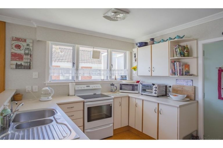 Photo of property in 10 Saint George Street, Watlington, Timaru, 7910