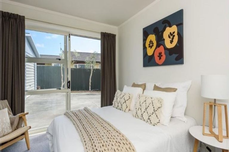 Photo of property in 32 Rutherford Drive, Waikanae Beach, Waikanae, 5036