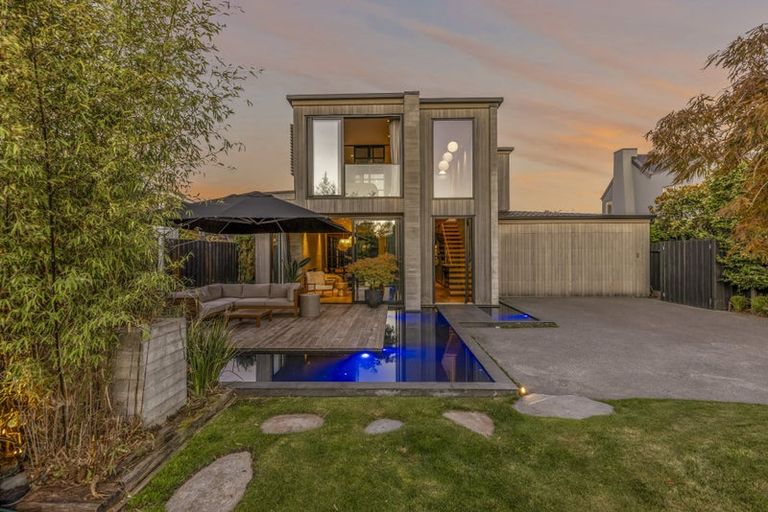 Photo of property in 40 Hewitts Road, Merivale, Christchurch, 8014