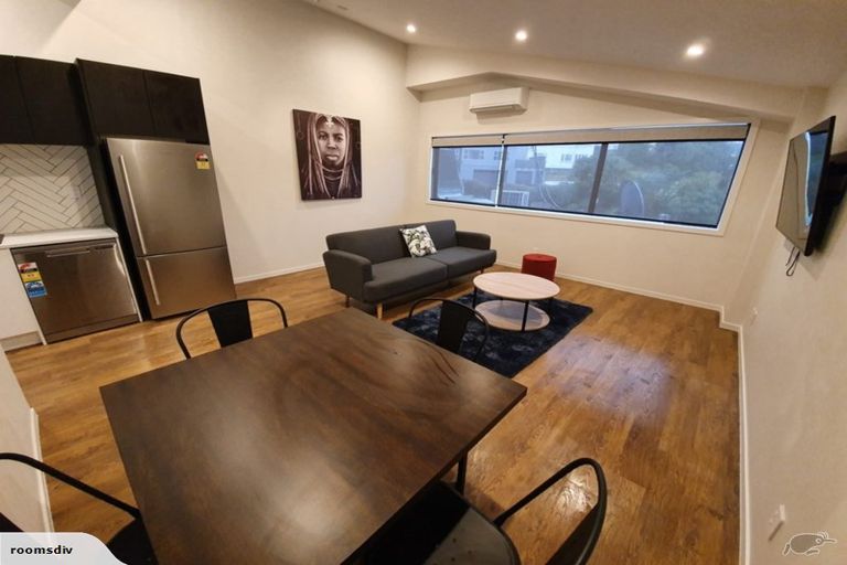 Photo of property in 4/66 Bay Road, Kilbirnie, Wellington, 6022