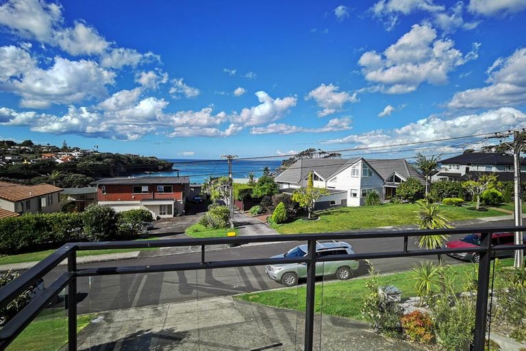 Photo of property in 20 Bournemouth Terrace, Murrays Bay, Auckland, 0630