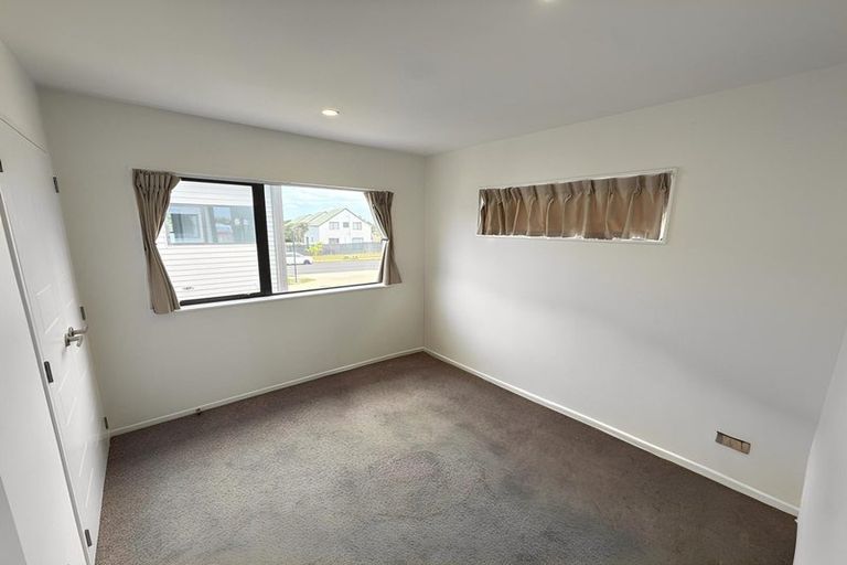 Photo of property in 12/17 Barneys Farm Road, Clendon Park, Auckland, 2103