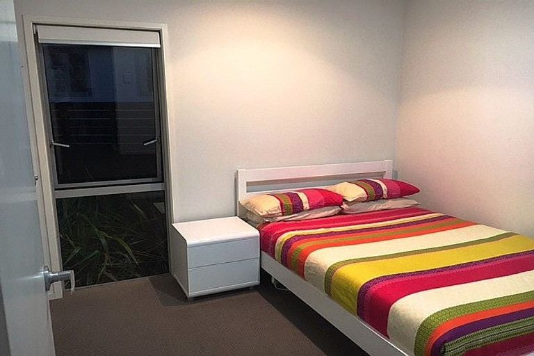 Photo of property in 32 Norcross Avenue, Henderson, Auckland, 0612