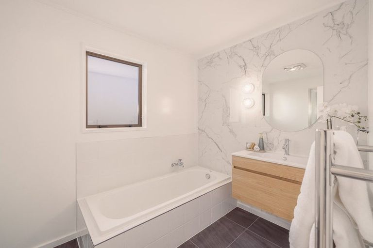 Photo of property in 240 Major Hornbrook Road, Mount Pleasant, Christchurch, 8081