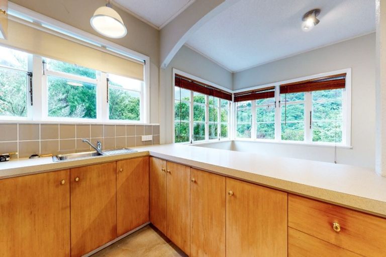 Photo of property in 30 Karamu Street, Ngaio, Wellington, 6035