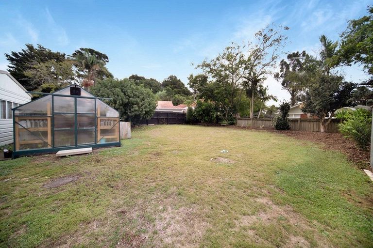 Photo of property in 5 Callis Avenue, Opaheke, Papakura, 2113