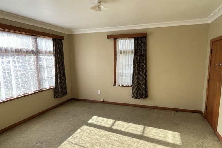 Photo of property in 1010 Tremaine Avenue, Roslyn, Palmerston North, 4414