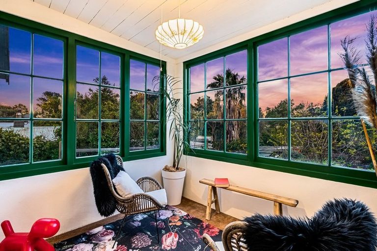 Photo of property in 31 Ocean Road, Paekakariki, 5034