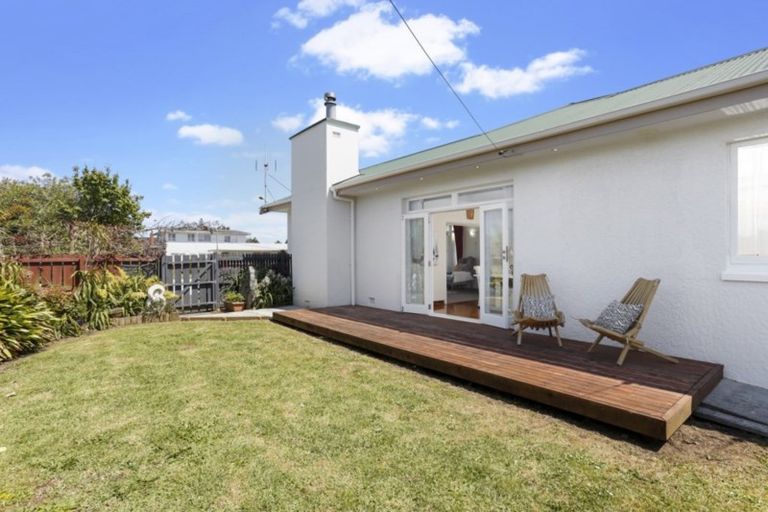 Photo of property in 1/5 Wellesley Road, Mangere Bridge, Auckland, 2022