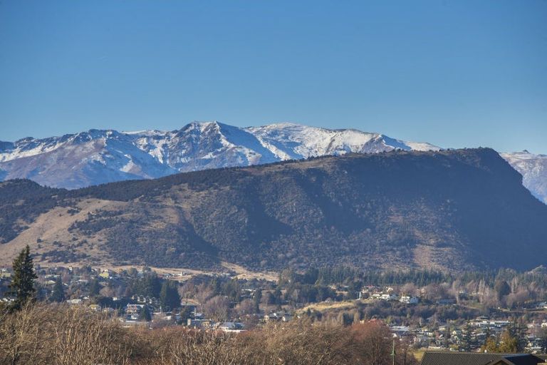 Photo of property in 14 Elderberry Crescent, Wanaka, 9305