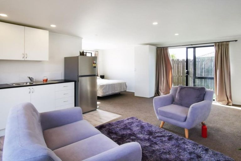 Photo of property in 15 Heathridge Place, Burswood, Auckland, 2013