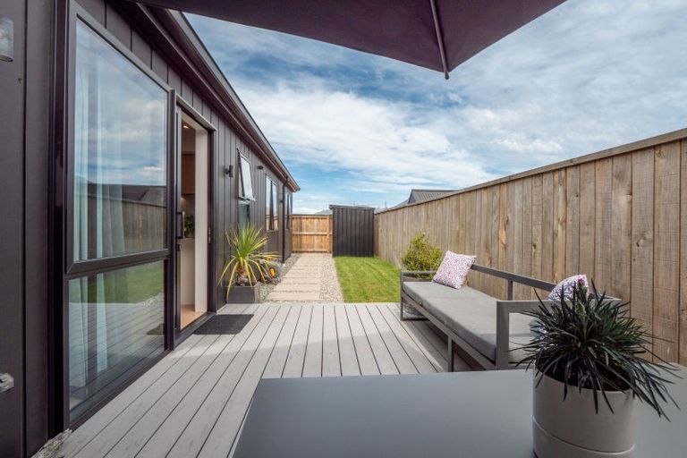 Photo of property in 46 Spur Ridge Rise, Jacks Point, 9371