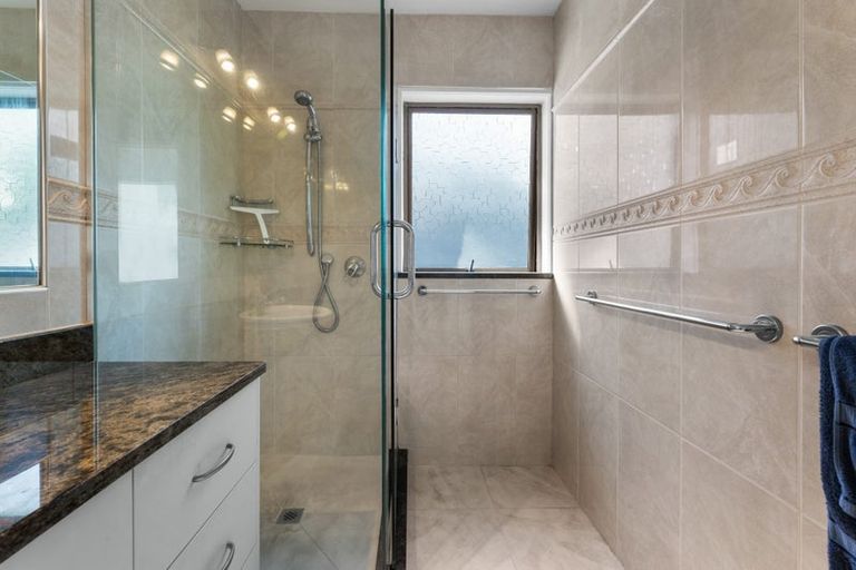 Photo of property in 1/17 Hawkins Street, Meadowbank, Auckland, 1072