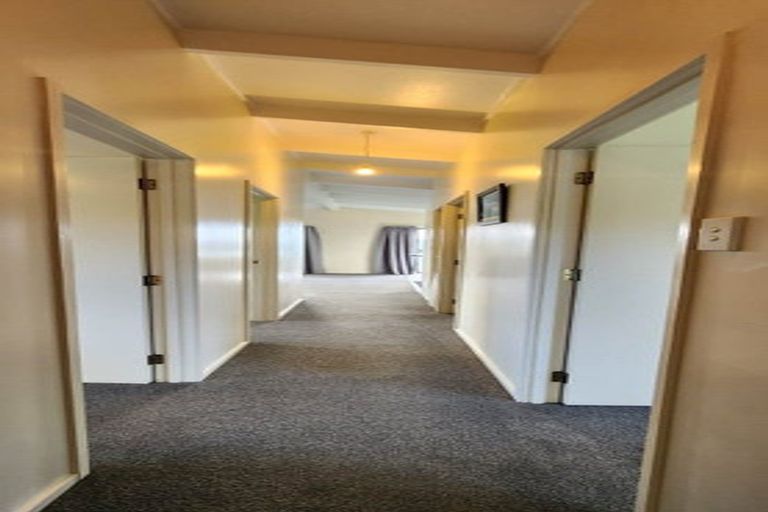 Photo of property in 39a Awhiorangi Promenade, Swanson, Auckland, 0816