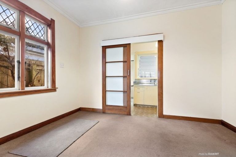 Photo of property in 199 Sutherland Road, Lyall Bay, Wellington, 6022