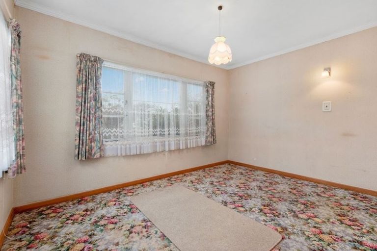Photo of property in 40 Porutu Street, Fairfield, Lower Hutt, 5011
