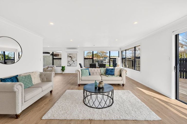 Photo of property in 22a Matua Road, Huapai, Kumeu, 0810