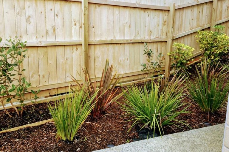 Photo of property in 30a Schnapper Rock Road, Schnapper Rock, Auckland, 0632