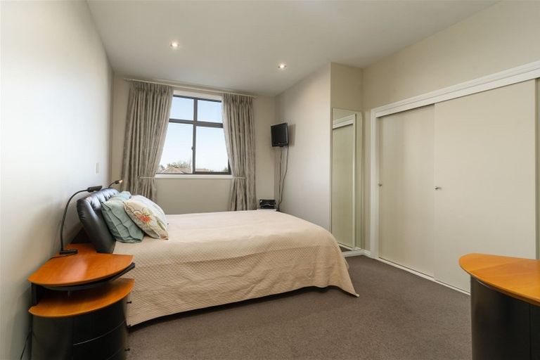 Photo of property in 10 Country Club Terrace, Northwood, Christchurch, 8051