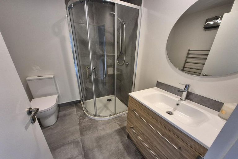 Photo of property in 2/102 Strickland Street, Sydenham, Christchurch, 8023