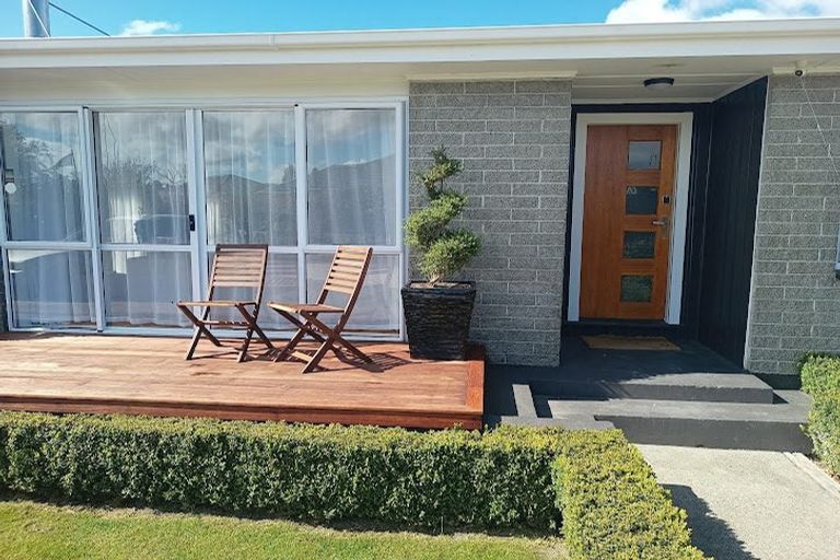 Photo of property in 8 Roberta Drive, Somerfield, Christchurch, 8024