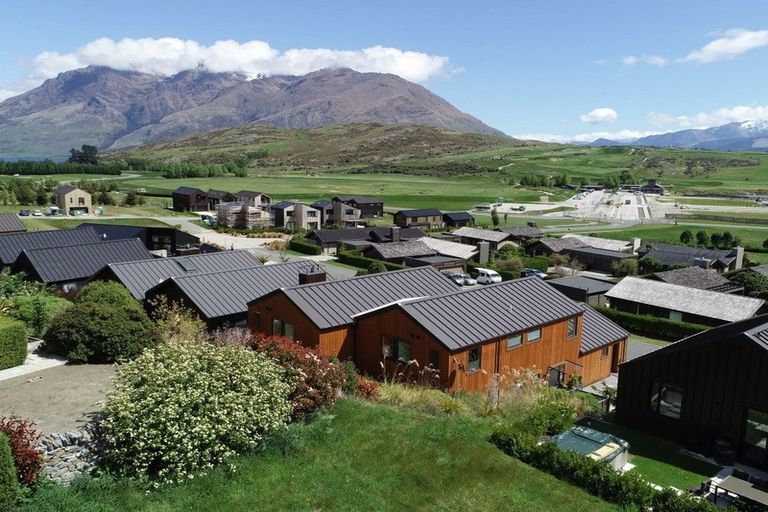 Photo of property in 29a Rannoch Drive, Jacks Point, Queenstown, 9371