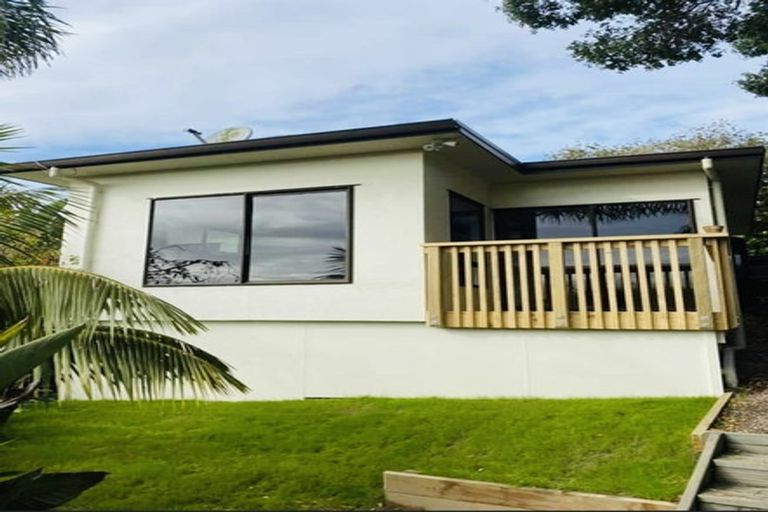 Photo of property in 18 Waiau Street, Torbay, Auckland, 0630