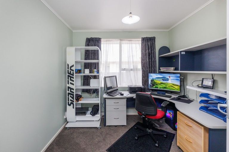 Photo of property in 43 Benmore Avenue, Cloverlea, Palmerston North, 4412