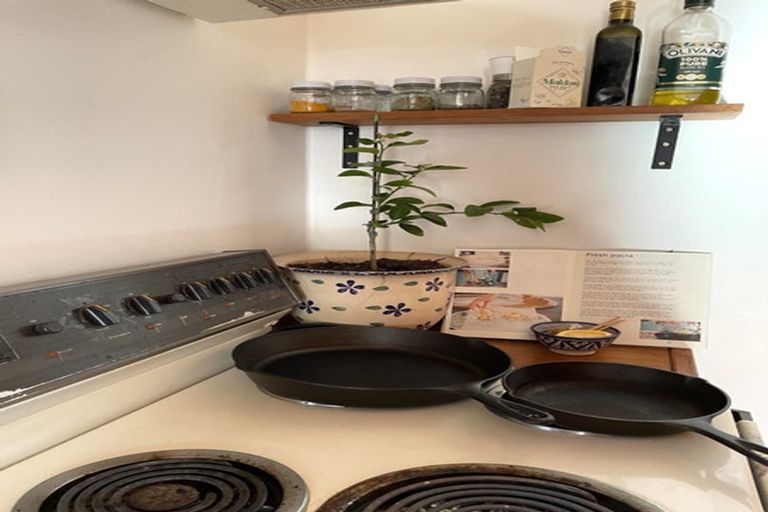 Photo of property in 103 Sunshine Avenue, Karori, Wellington, 6012