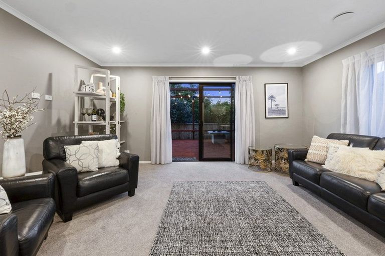 Photo of property in 47a Mangorei Road, Strandon, New Plymouth, 4312