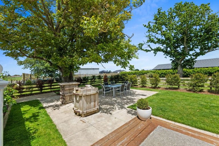 Photo of property in 76 Turuturu Road, Hawera, 4674