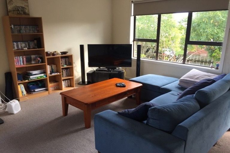 Photo of property in 2/65 Astley Avenue, New Lynn, Auckland, 0600