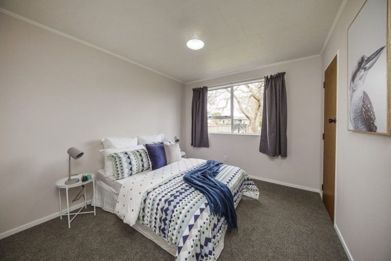 Photo of property in 12 Bendigo Street, Cloverlea, Palmerston North, 4412