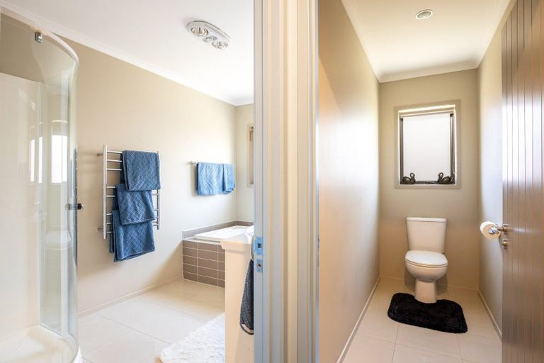 Photo of property in 58e Gilbert Street, New Plymouth, 4310