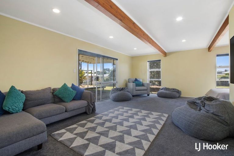 Photo of property in 30 Hillview Road, Waihi Beach, 3611