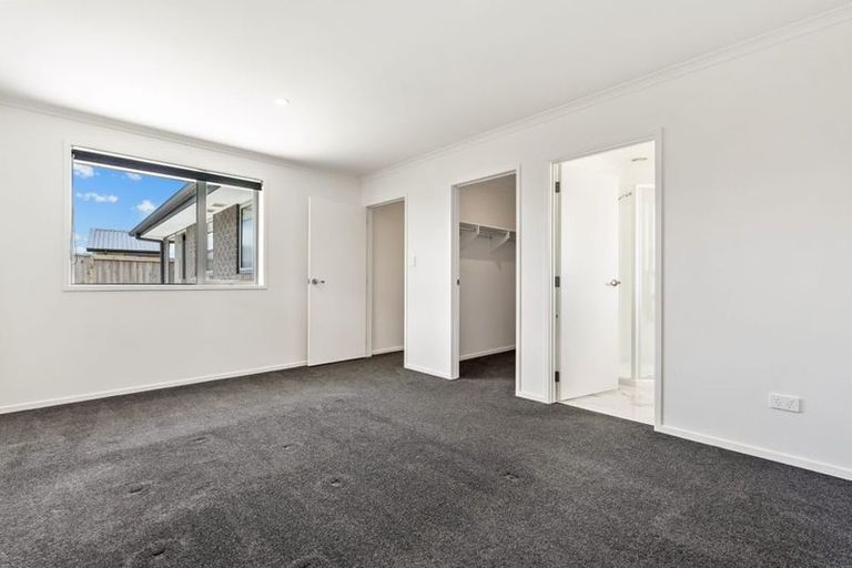 Photo of property in 12 Saint Michaels Crescent, Kelburn, Wellington, 6012
