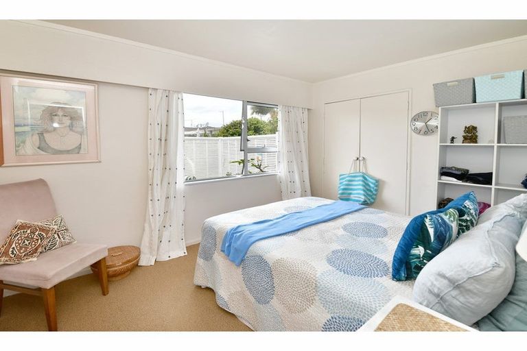 Photo of property in 3/29 Pine Road, Orewa, 0931