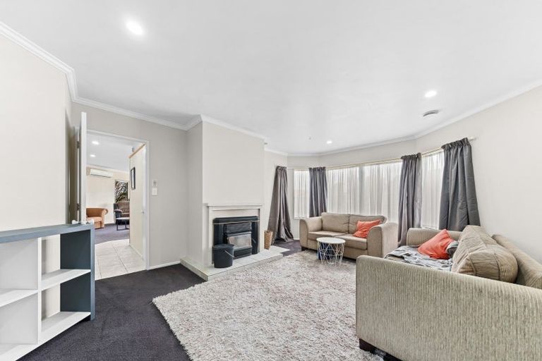 Photo of property in 10 Saint Ives Grove, Whalers Gate, New Plymouth, 4310