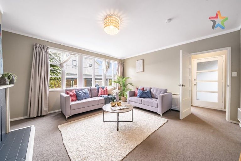 Photo of property in 20 Seddon Street, Naenae, Lower Hutt, 5011