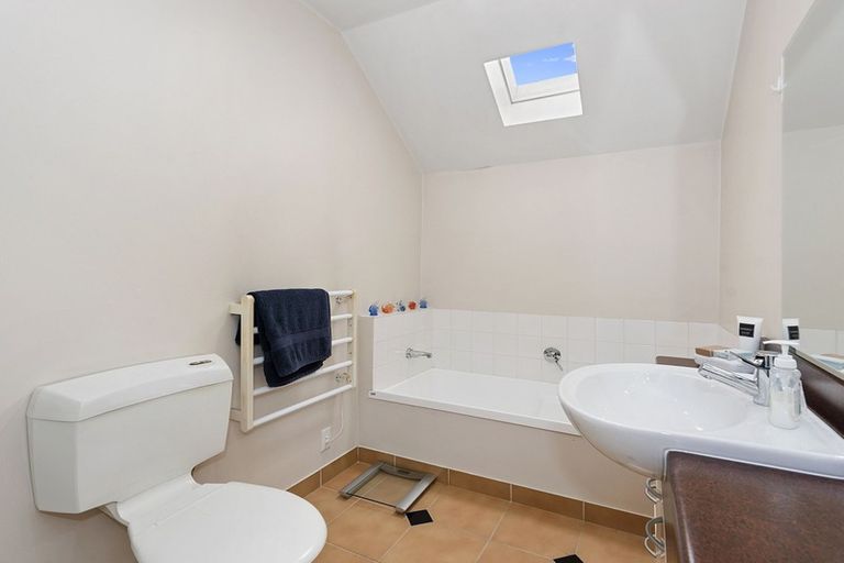 Photo of property in Waterford Estate, 11/102 Grantham Street, Hamilton Central, Hamilton, 3204